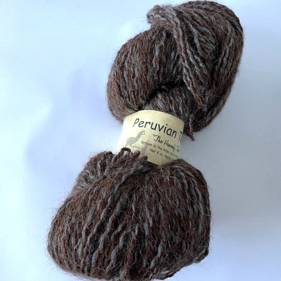 Peruvian Tweed 100% Superfine Alpaca Natural Color Brown 8 oz / 600 yds - Picture 1 of 5